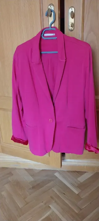 Blazer marca zara ,suite Blanco tabla L