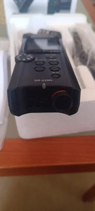 Registratore Tascam DR-22WL