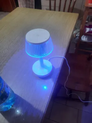 Lampada da tavolo moderna