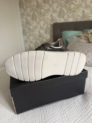 Zapatillas Freedom Bronce Mujer