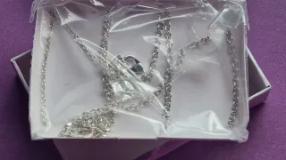 Conjunto 2 Colgantes Mariposa Avon Plateados