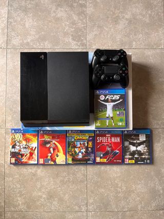 PS4 (PlayStation 4) Nera + 5 Giochi
