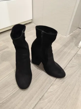 Botines tacón ante negro