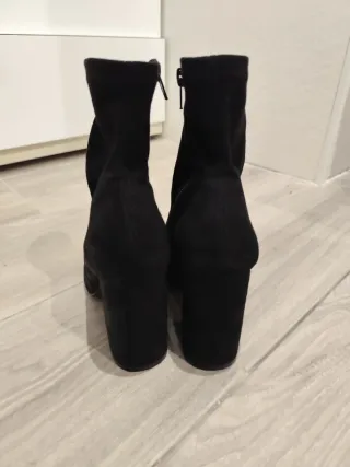 Botines tacón ante negro