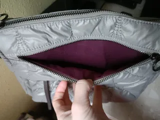 Bolso gris plateado impermeable