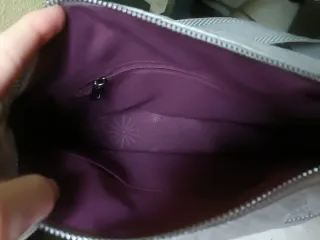 Bolso gris plateado impermeable