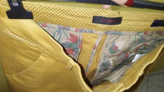 Pantaloni eleganti uomo gialli