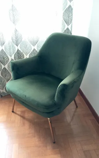 Butaca verde de terciopelo