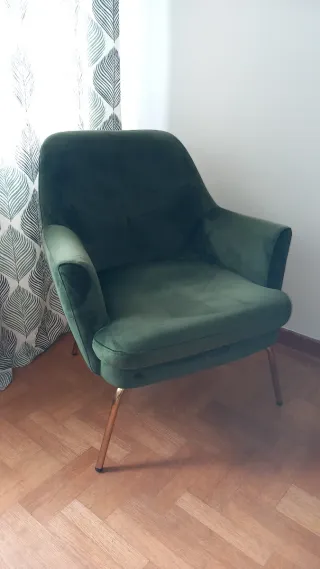 Butaca verde de terciopelo