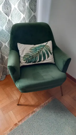Butaca verde de terciopelo