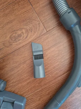 Aspiradora Hoover Lander 2000W