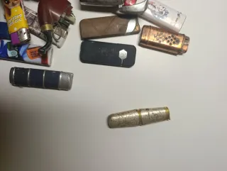 Lotto 1.2 kg accendini metallo rari