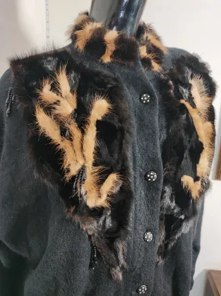 Cárdigan Vintage Angora Negro Detalles