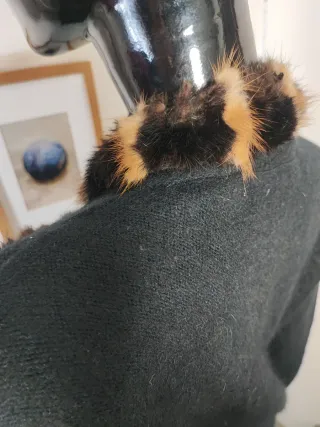 Cárdigan Vintage Angora Negro Detalles