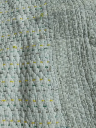 Colchas Zara Home verdes y blancas