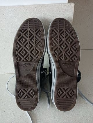 Converse con plataforma.