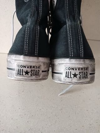 Converse con plataforma.