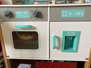 Cocinita de juguete para niños