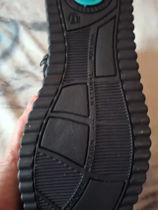 Botines negros con cordones