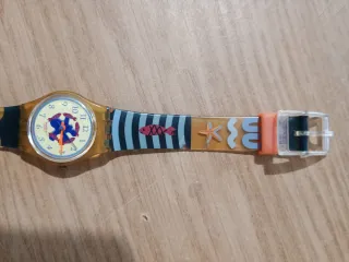 Orologio Swatch Red Cloud