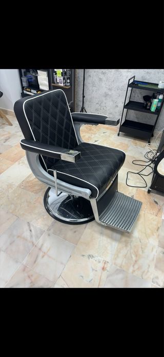 Sillón de Barbería Negro y Plateado
