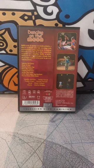 DVD Dancing on the Moon (Familiar)