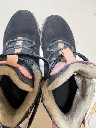 Botas Decathlon Niña Talla 34.