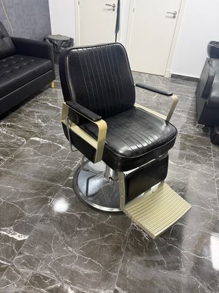 Sillón de Barbería Negro y Plata