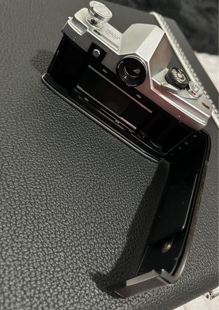 Minolta SR-7 Cámara Analógica + Funda