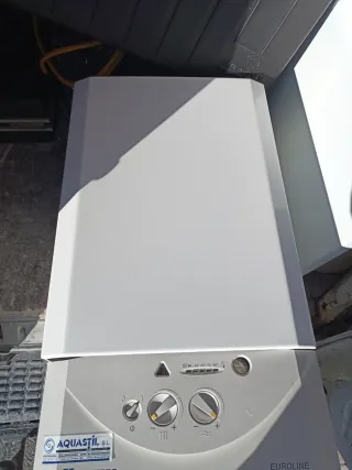 Caldera Junkers Euroline Blanca