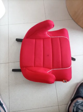 Silla de coche para niños roja