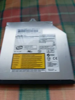 2 Lettori CD/DVD Portatili HP e Sony