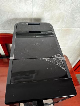 Cafetera superautomática Cecotec poco uso en caja.