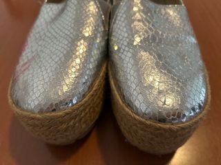 Zapatos estilo espadrilles plateados