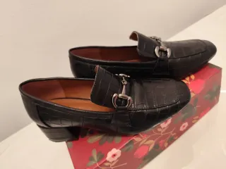 Zapatos tacón bajo Negros Cocodrilo talla 36