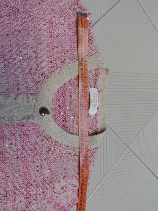 Cardigan rosa e beige con paillettes