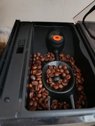 Cafetera Krups Automática Negra