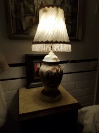 Lámpara de mesa cerámica pintada a mano