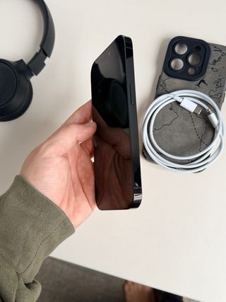 iPhone 14 Pro 87% Salud