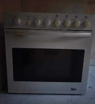 Horno Eléctrico Teka