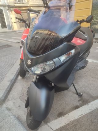 Suzuki Burgman 125 - 2011