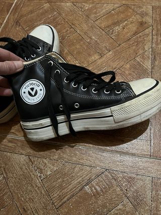 Tenis Victoria Negros y Blancos