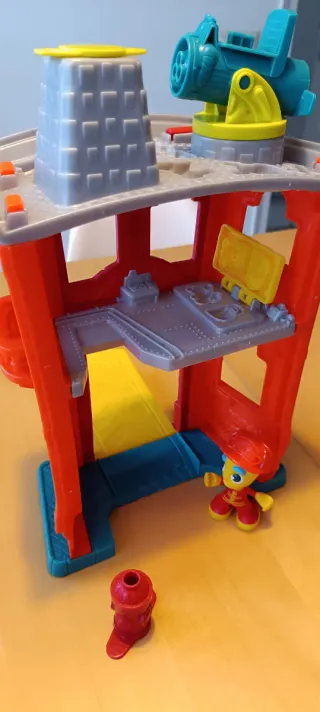 Moldes Play-Doh y set bomberos + Accesorios