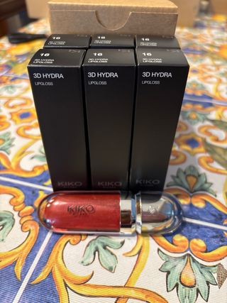 6 Kiko Milano 3D Hydra Lipgloss N.16