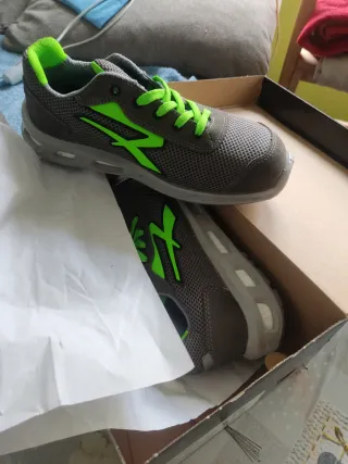 Zapatos de seguridad U-Power negros