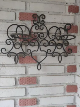 2 Sujeta de macetas de metal para pared