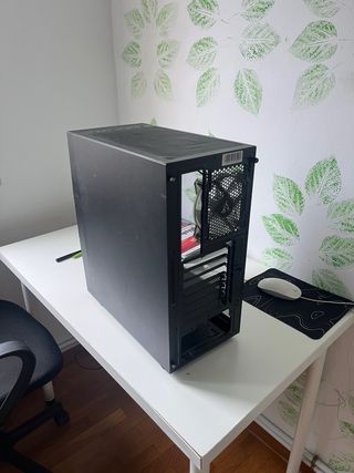 Torre Gaming ABYSM usada