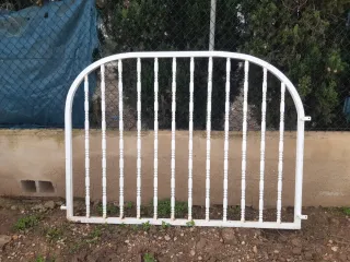 Reja de hierro blanca con arco 195 ancho x 143 alt