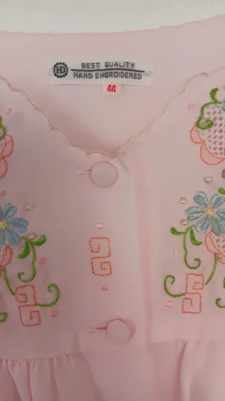 Bata fresca sin estrenar,ideal entretiempo/verano