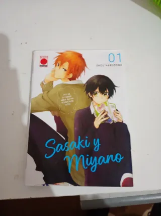 Sasaki y miyano tomo 1